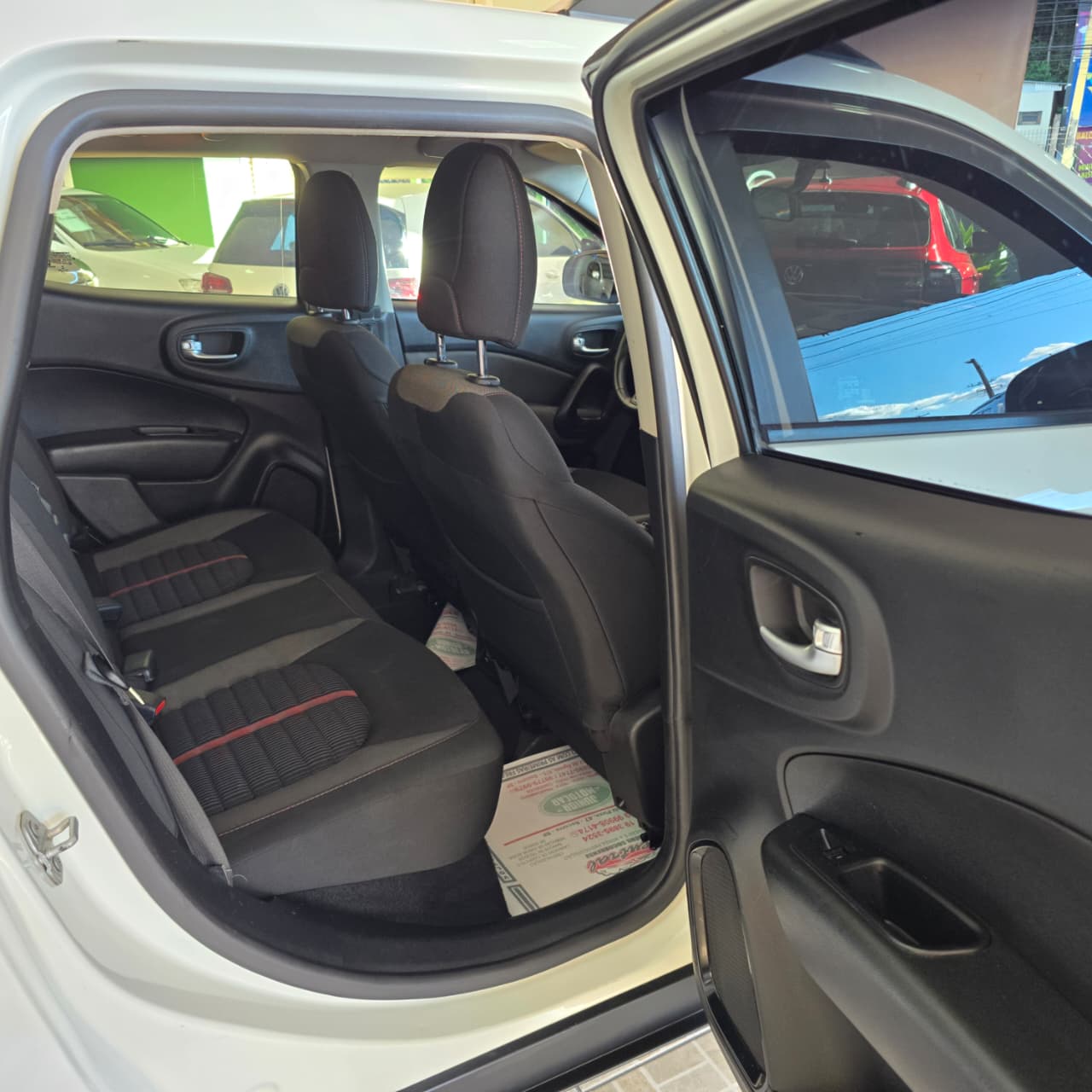 FIAT TORO 1.8 FREEDOM BRANCA 2020 FLEX - Imagem 16