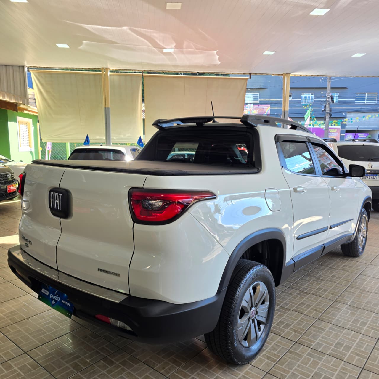 FIAT TORO 1.8 FREEDOM BRANCA 2020 FLEX - Imagem 7