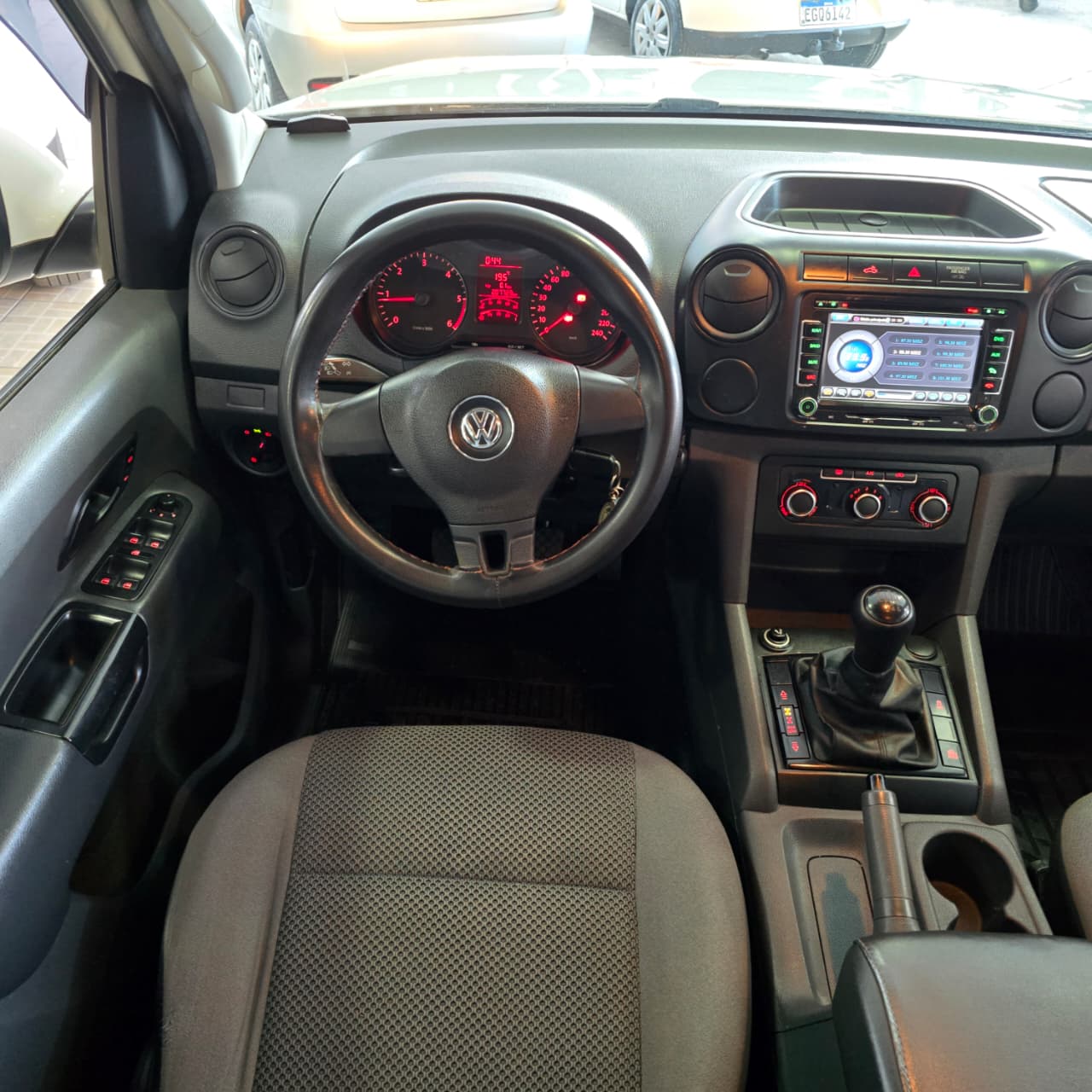 VW AMAROK 2.0 SPORT CD BRANCA 2013 DIESEL - Imagem 10