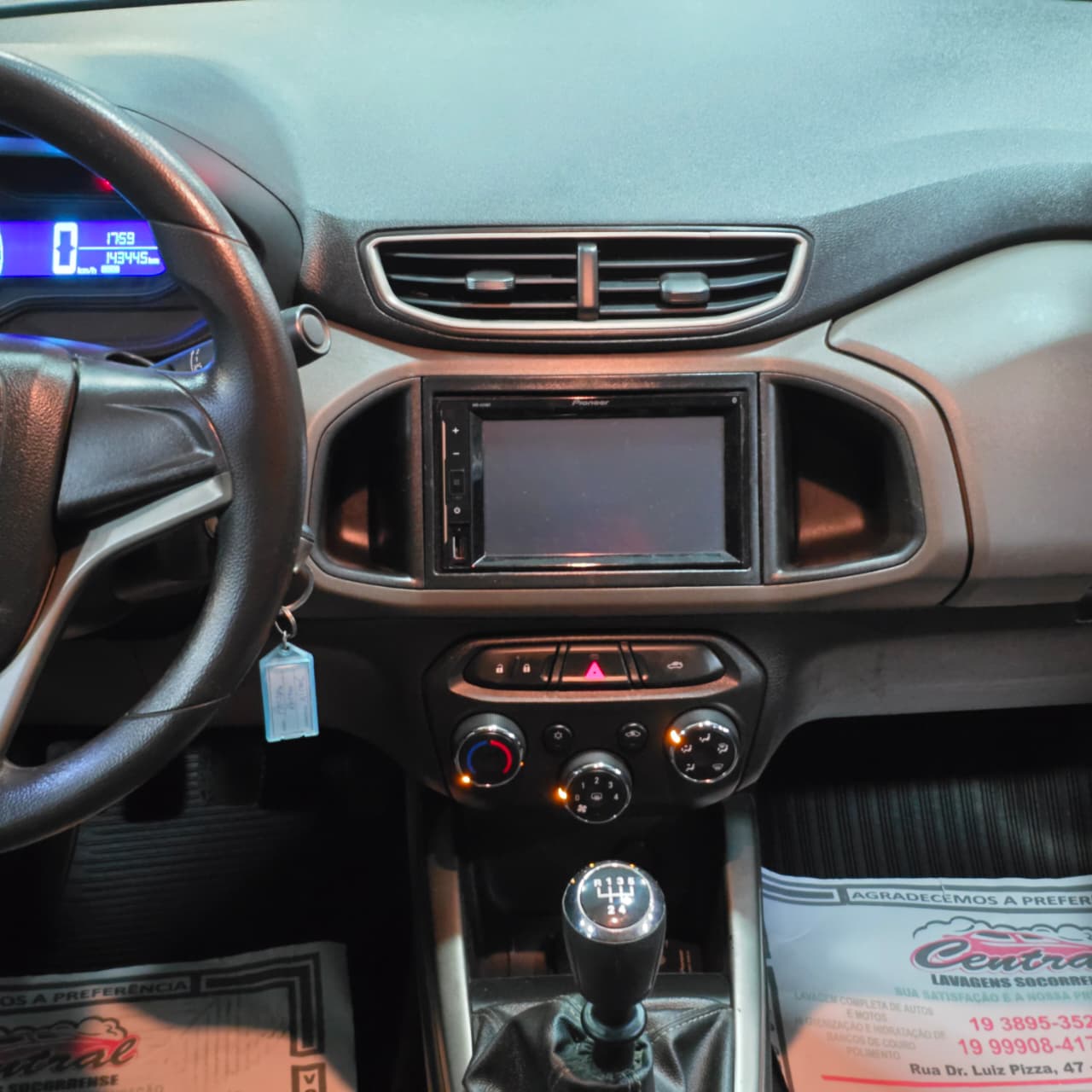 GM PRISMA 1.4 LT PRETO 2016 FLEX - Imagem 11