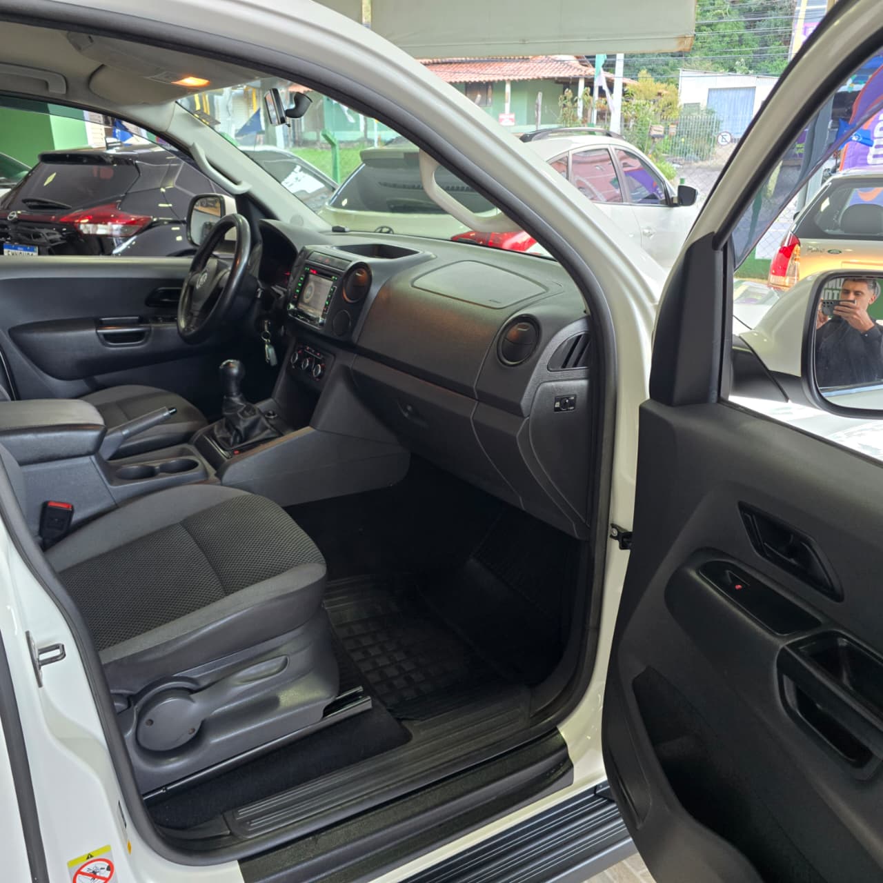 VW AMAROK 2.0 SPORT CD BRANCA 2013 DIESEL - Imagem 14