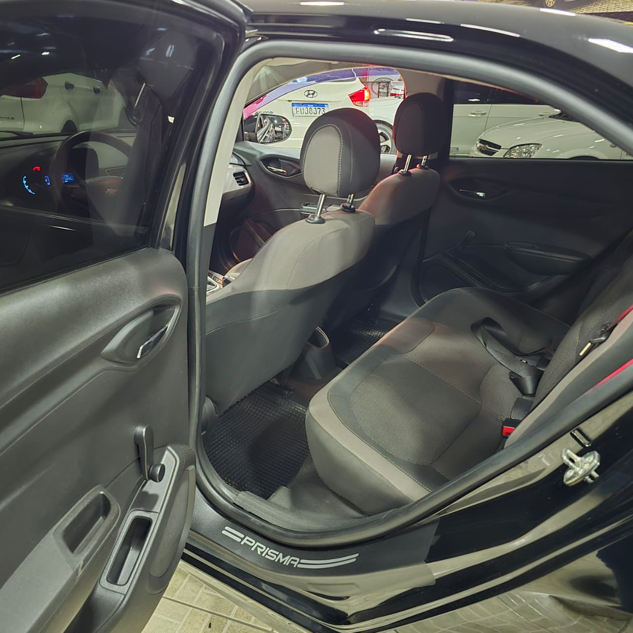 GM PRISMA 1.4 LT PRETO 2016 FLEX - Imagem 14