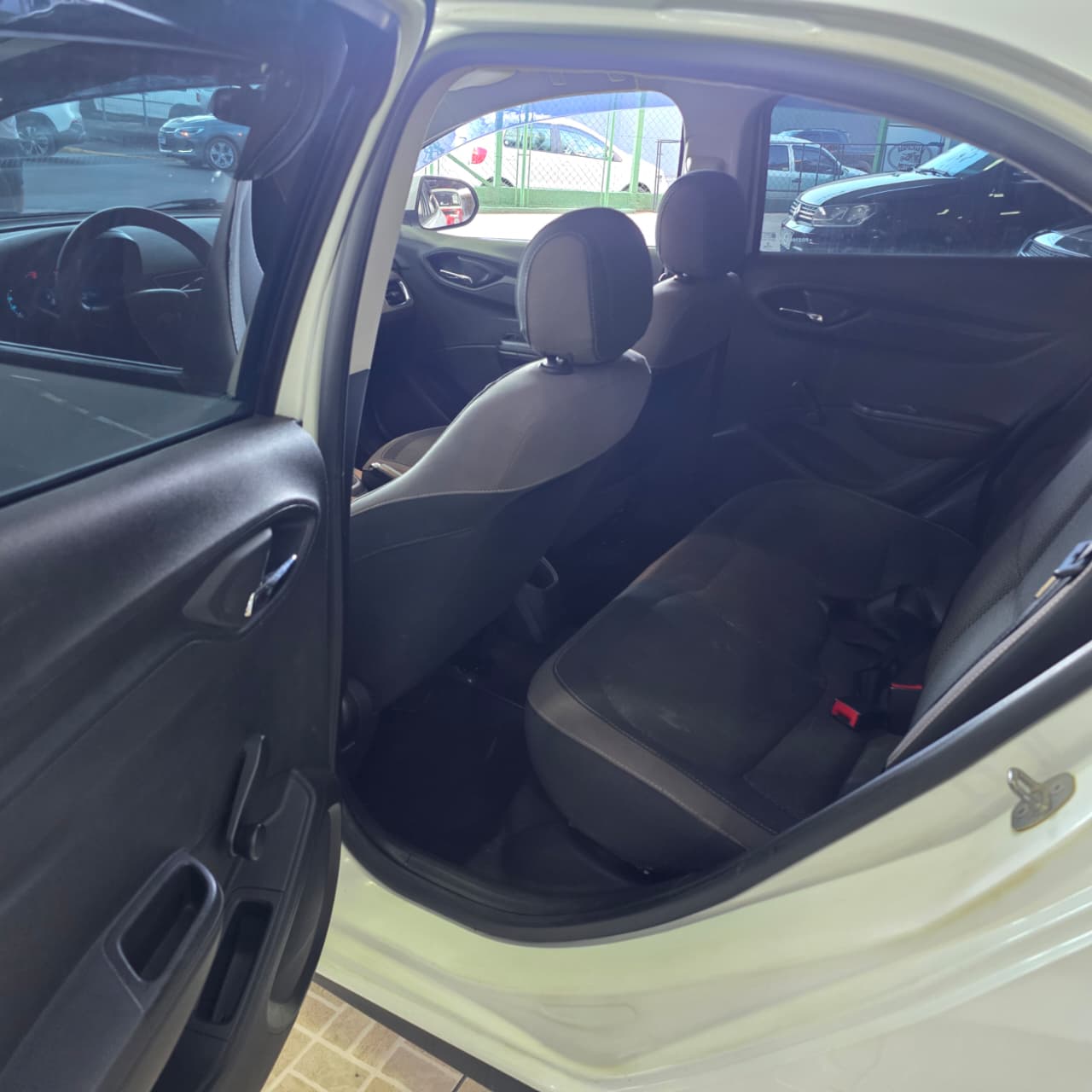 GM PRISMA 1.0 LT BRANCO 2015 FLEX - Imagem 15