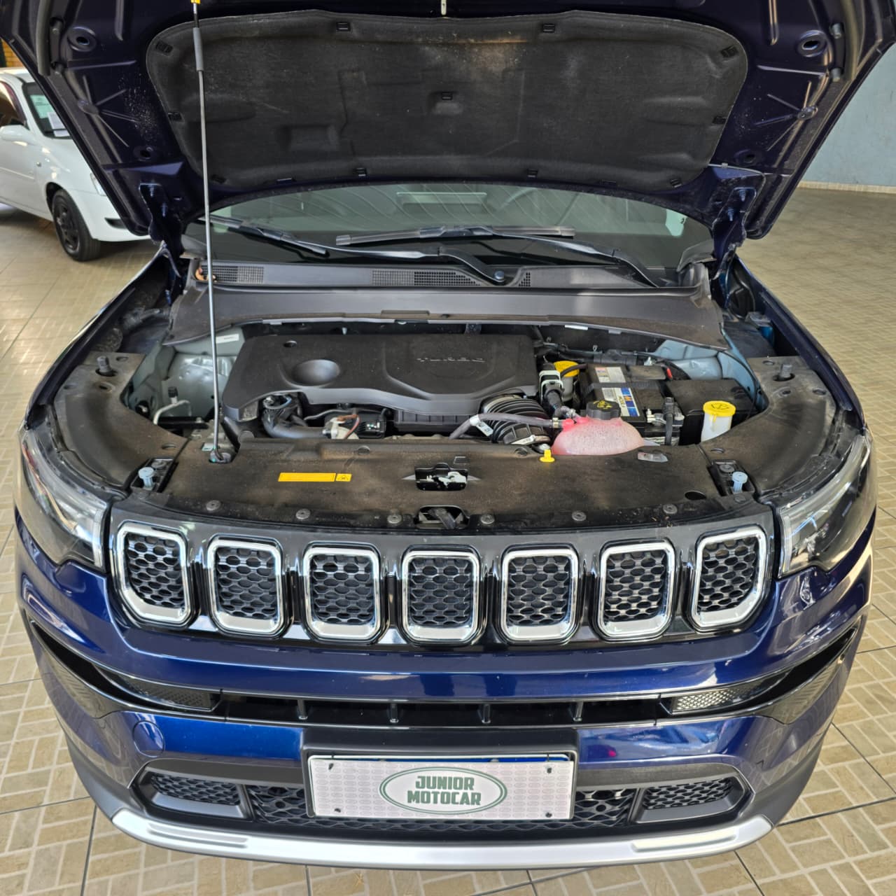 JEEP COMPASS 1.3 TB LONGITUDE AUT. AZUL 2024 FLEX - Imagem 18