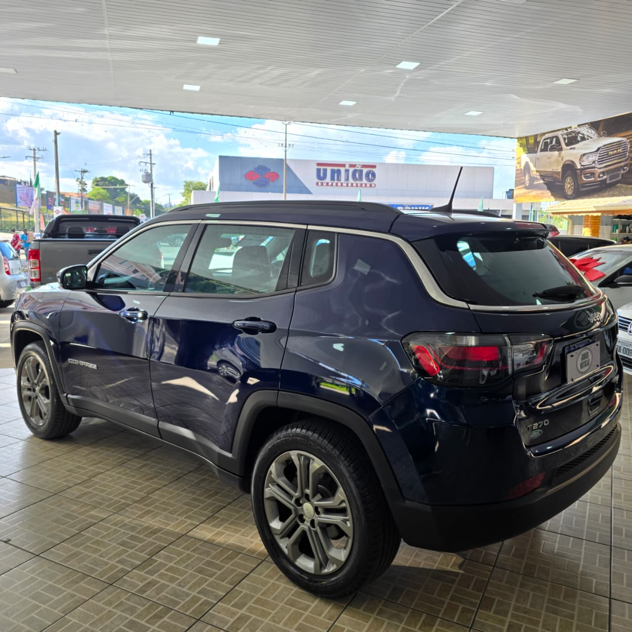 JEEP COMPASS 1.3 TB LONGITUDE AUT. AZUL 2024 FLEX - Imagem 4