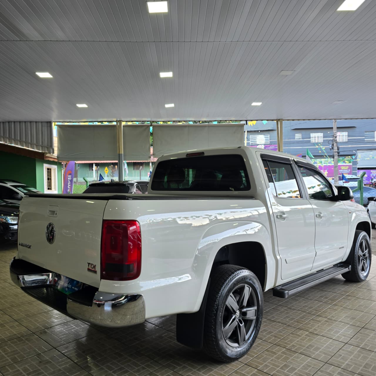 VW AMAROK 2.0 SPORT CD BRANCA 2013 DIESEL - Imagem 7