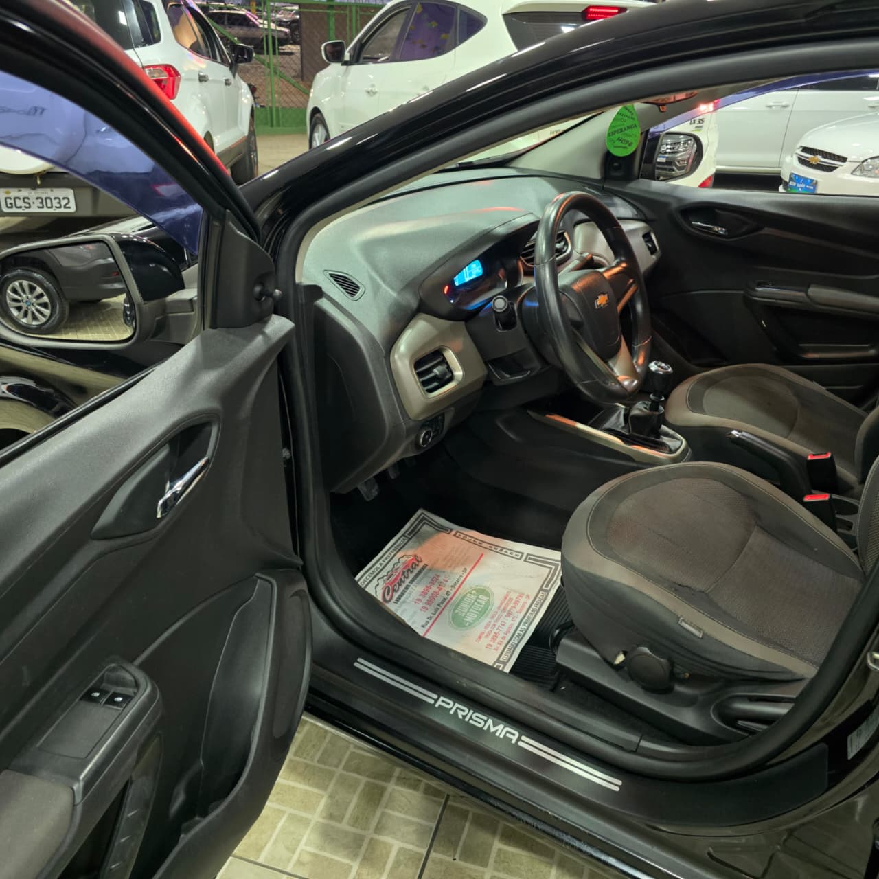 GM PRISMA 1.4 LT PRETO 2016 FLEX - Imagem 7