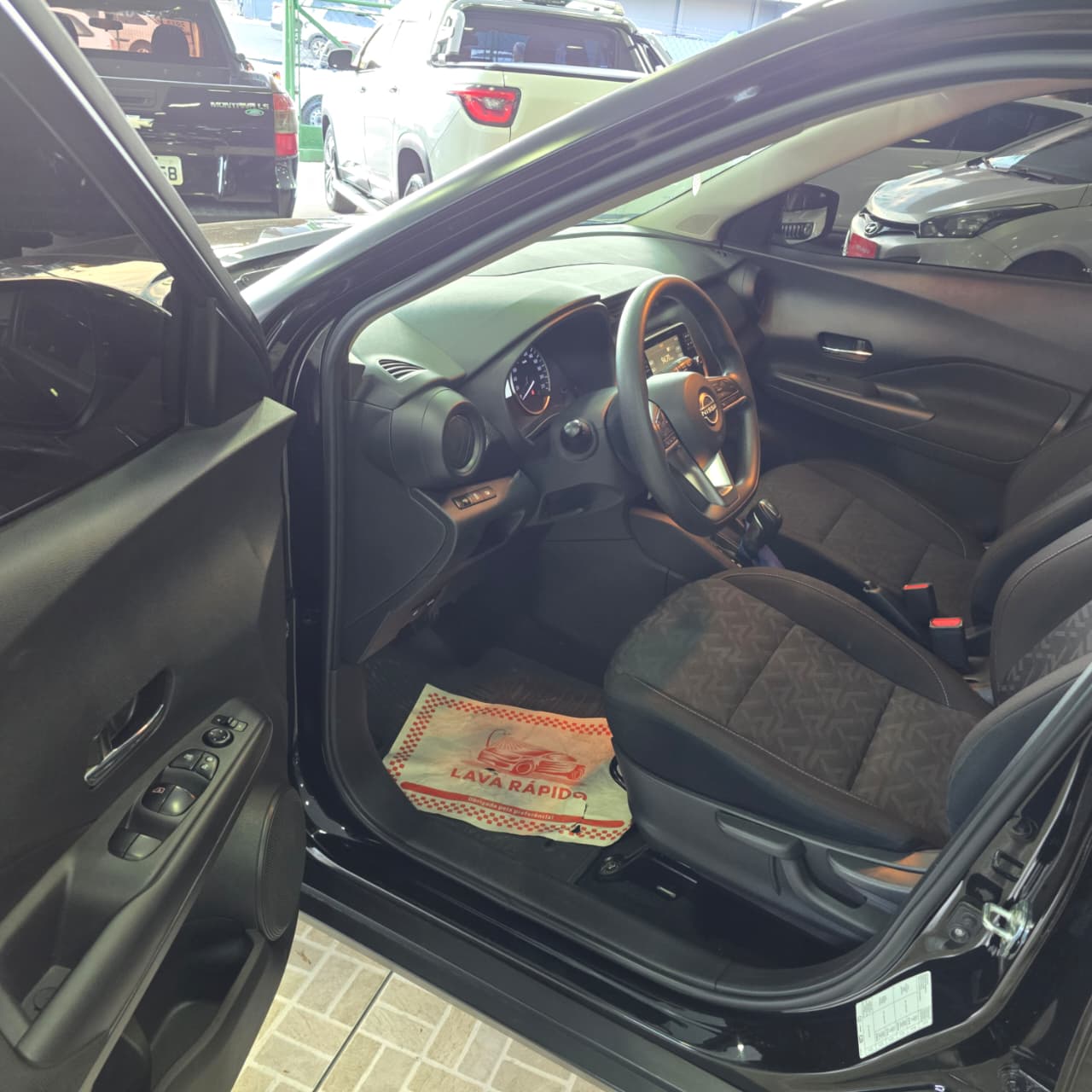 NISSAN KICKS 1.6 SENSE AUT. PRETO 2024 FLEX - Imagem 8