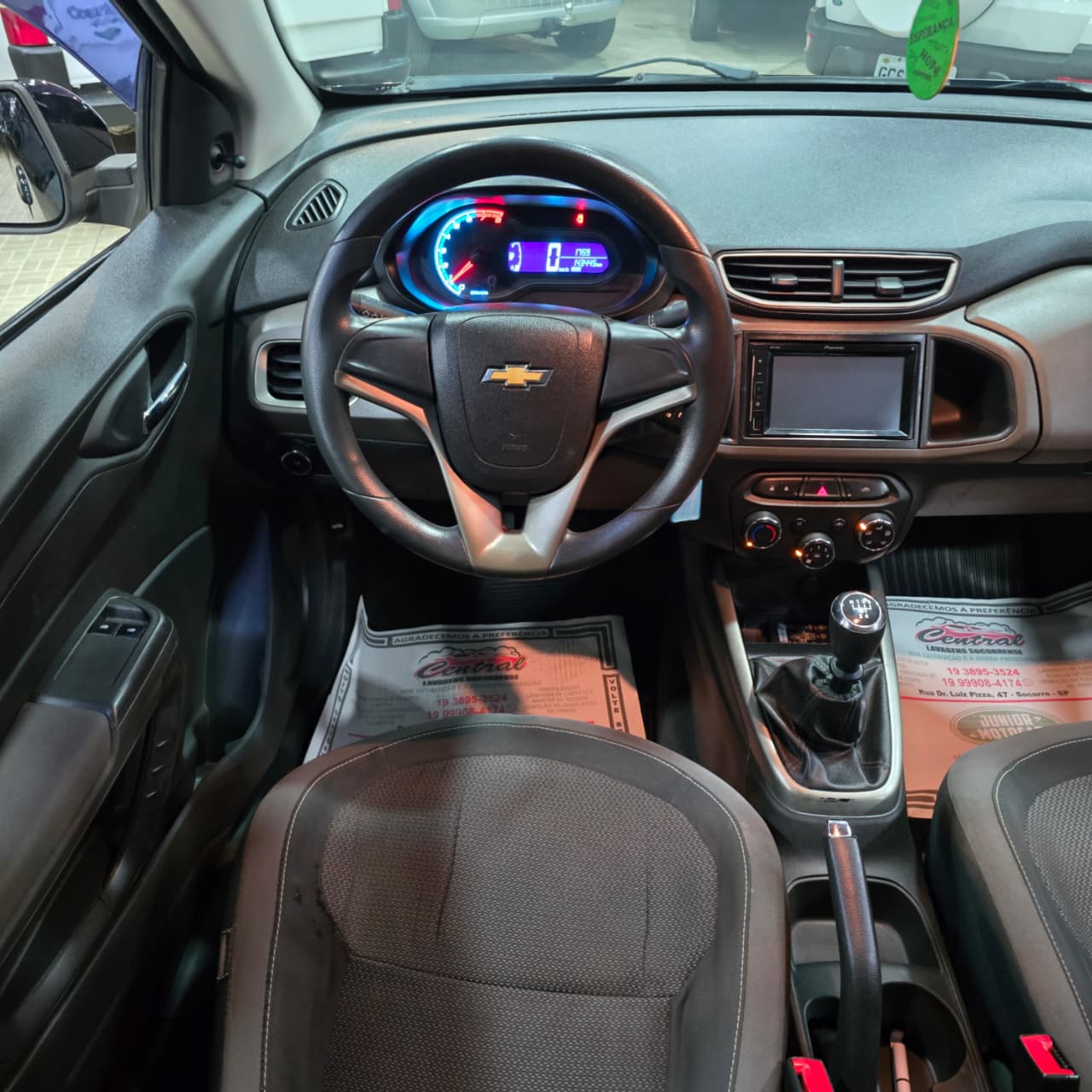 GM PRISMA 1.4 LT PRETO 2016 FLEX - Imagem 9