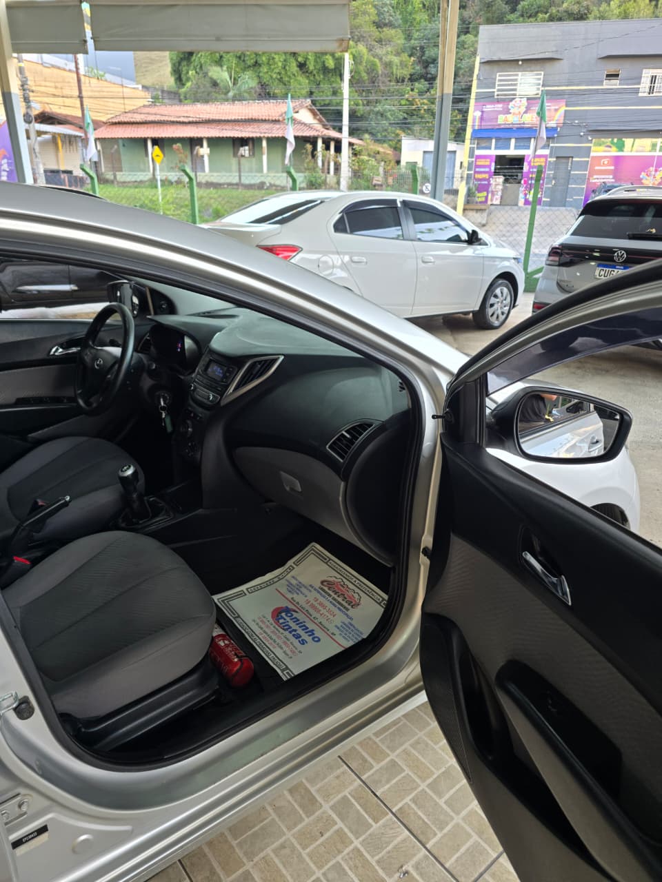 HYUNDAI HB20S 1.6 COMFORT PRATA 2014 FLEX - Imagem 14