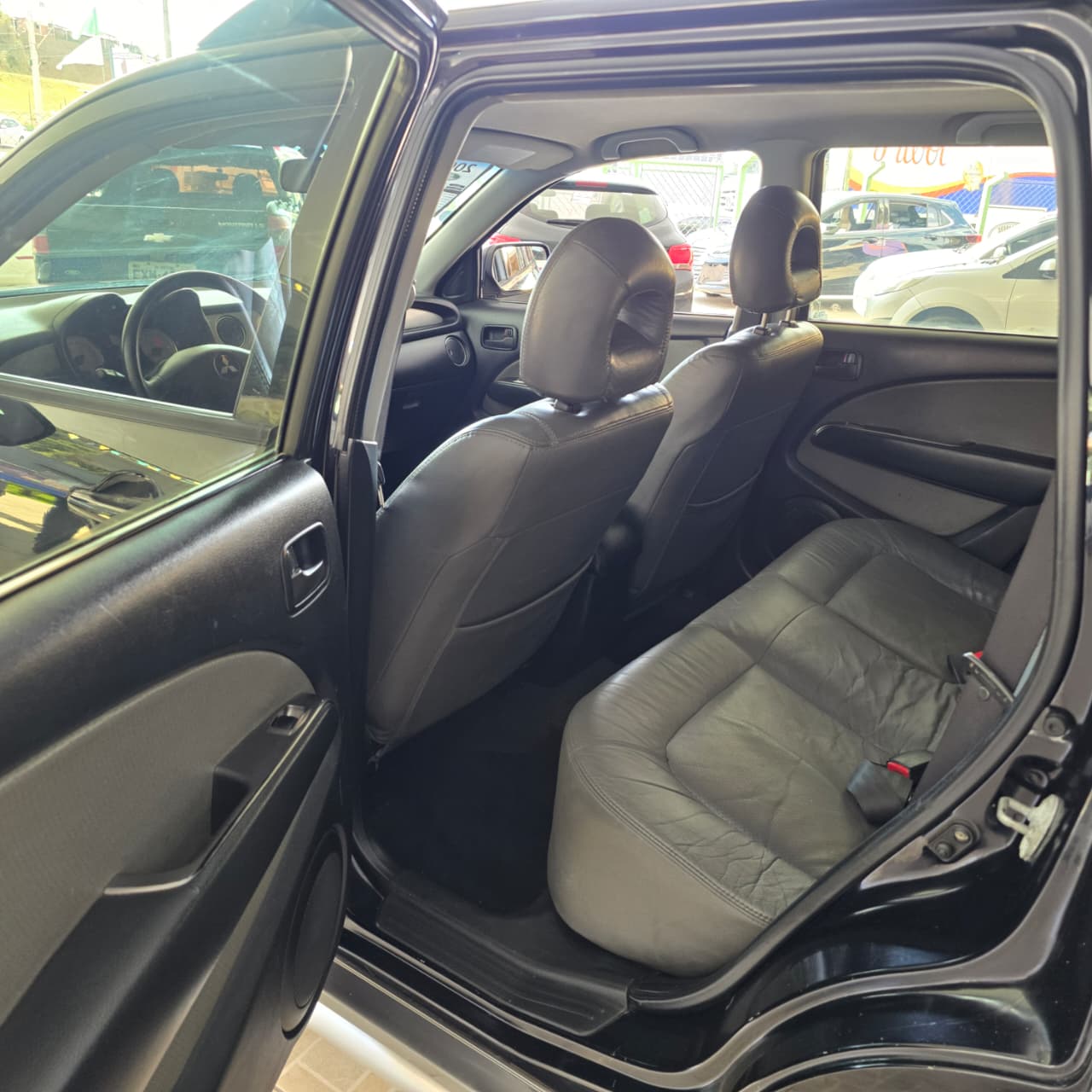 MITSUBISHI AIRTREK 2.4 MIVEC 4X4 AUT. PRETO 2008 GASOLINA - Imagem 15