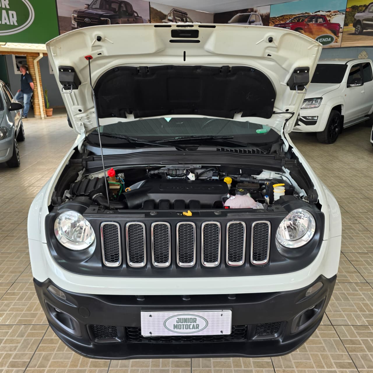 JEEP RENEGADE 1.8 SPORT BRANCO 2016 FLEX - Imagem 18