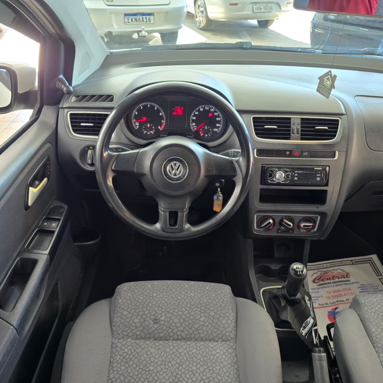 VW FOX 1.0 G2 BRANCO 2014 FLEX - Imagem 9
